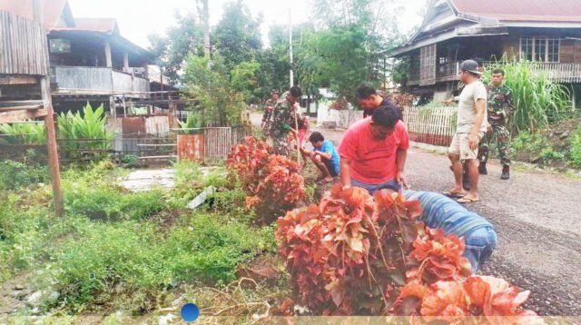 Koramil 142-01Panca Lautang Melakukan Program Pembinaan Melalui Karya Bahkti