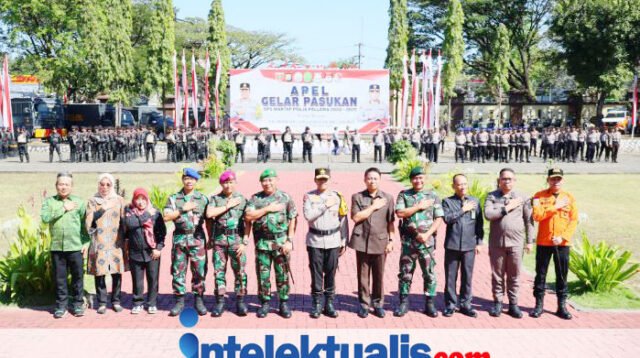 Kapolda Sulsel Pimpin Apel Gelar Pasukan Operasi Mantap Praja Pallawa 2024-2025