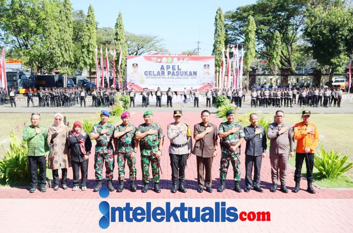 Kapolda Sulsel Pimpin Apel Gelar Pasukan Operasi Mantap Praja Pallawa 2024-2025