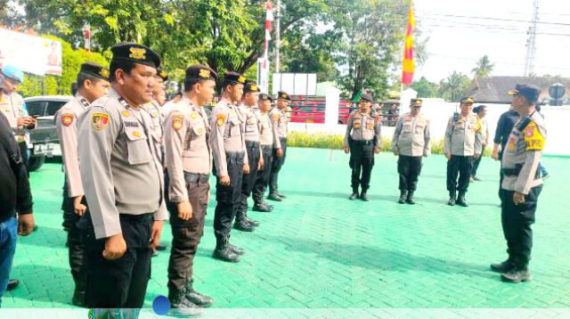 Polres Sidrap Turunkan 40 Anggota Amankan Unras di Kantor Kejaksaan dan Pengadilan Negeri