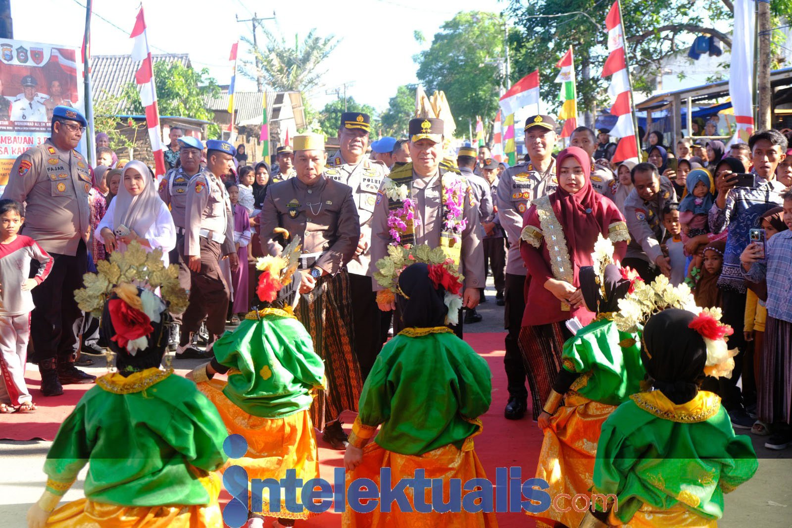 Kakorbinmas Baharkam Polri Kunjungi Desa Kampung Beru untuk Penilaian Lomba 3 Pilar