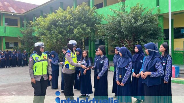 Sat Lantas Polres Sidrap Kembali Edukasi Pelajar Di Hari Ke-10 Ops Patuh Pallawa 2024