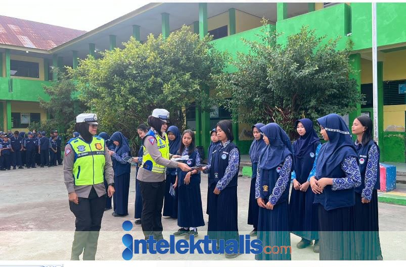 Sat Lantas Polres Sidrap Kembali Edukasi Pelajar Di Hari Ke-10 Ops Patuh Pallawa 2024