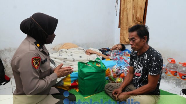 aro SDM Polda Sulsel Kunjungi Personelnya Yang Menderita Sakit