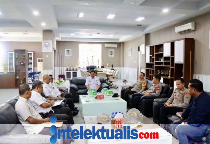 Komitmen Bersama untuk Sidrap Aman, Kapolres Silaturahmi dengan Pj. Bupati