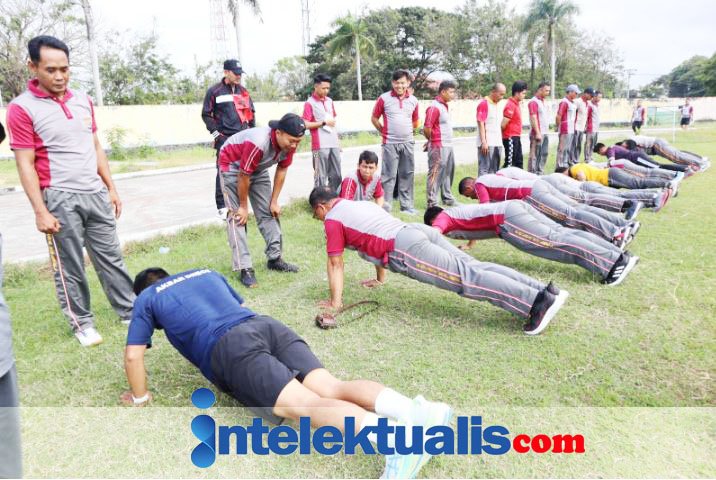 Polres Sidrap Gelar Tes Kesamaptaan Jasmani untuk Jaga Kebugaran Personel