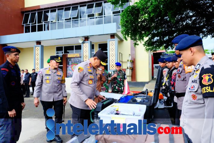 Apel Siaga Kontijensi Tanggap Bencana Polres Bone Bersama Instansi Terkait: Kapolda Sulsel Sampaikan Arahan Strategis